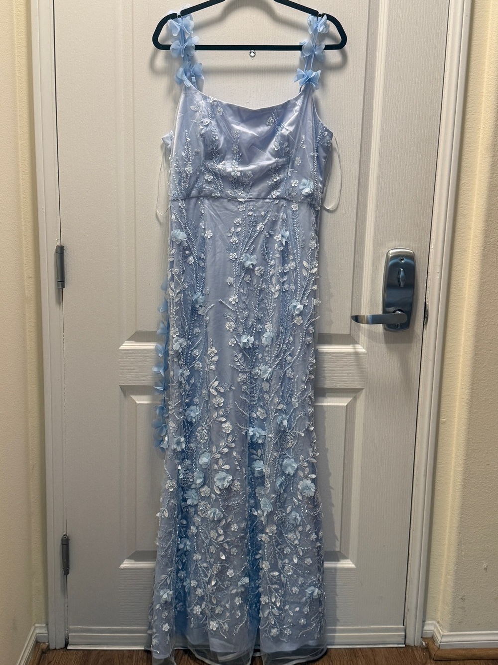 ELLIATT Rina Beaded Gown in Blue  Floral Evening Wedding Dresses Size L NWT - Picture 6 of 9